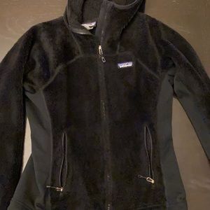 WOMENS hooded Patagonia fleece